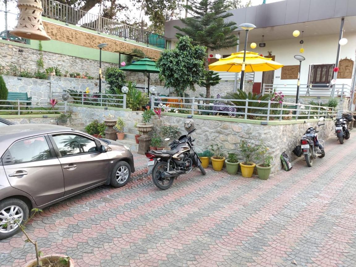 Hari Niwas - A Boutique Garden Resort Mount Abu Exterior photo