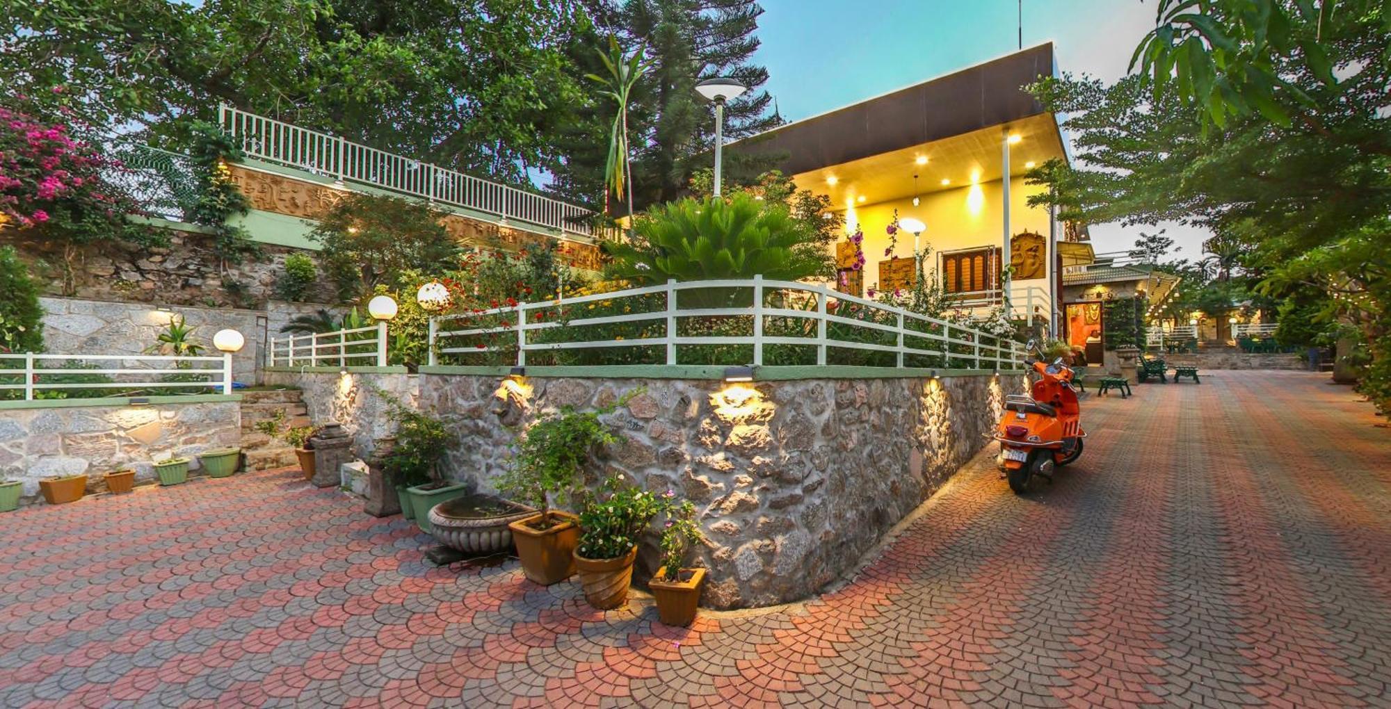 Hari Niwas - A Boutique Garden Resort Mount Abu Exterior photo
